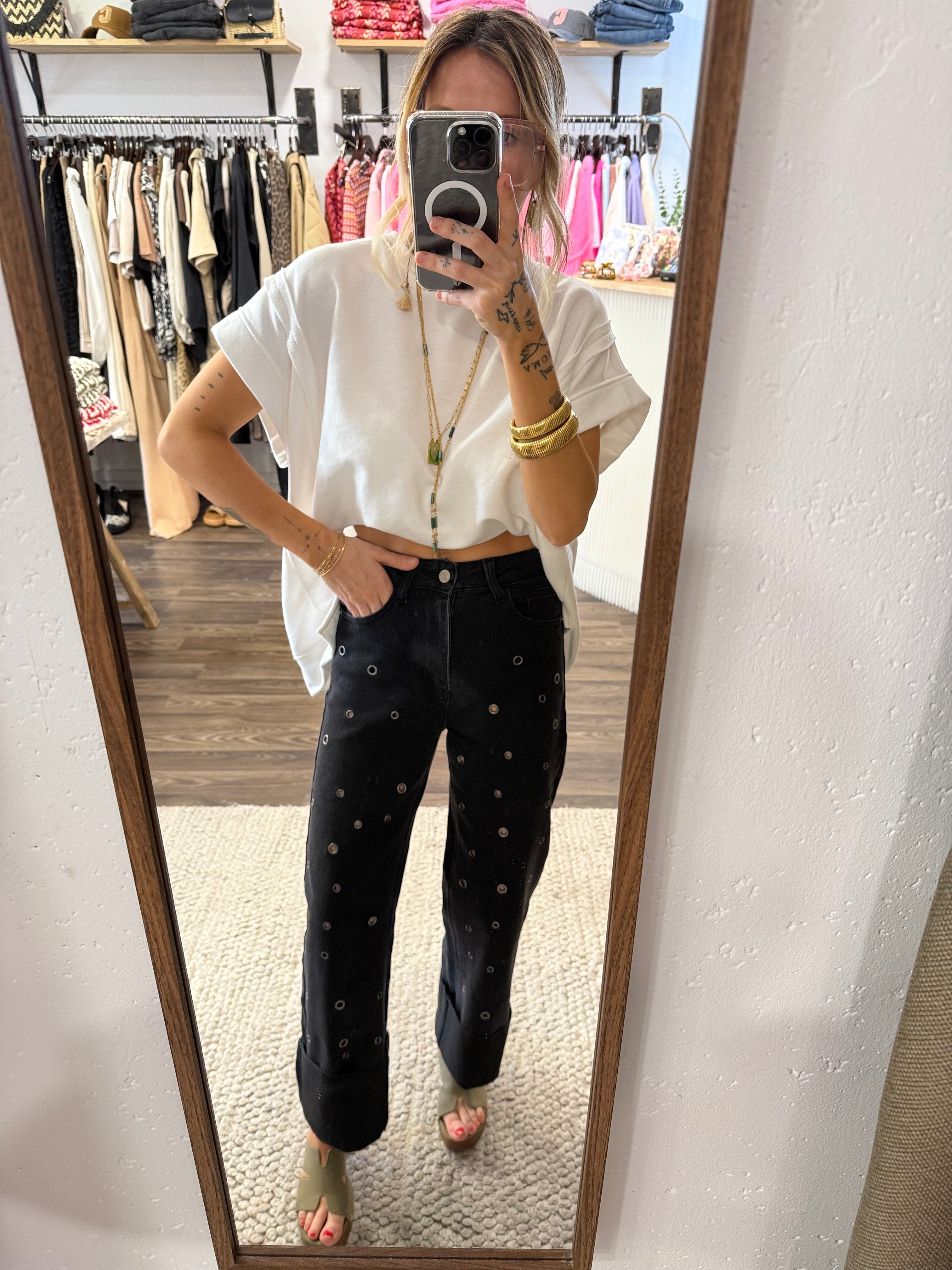 Jeans à oeillets - noir brut