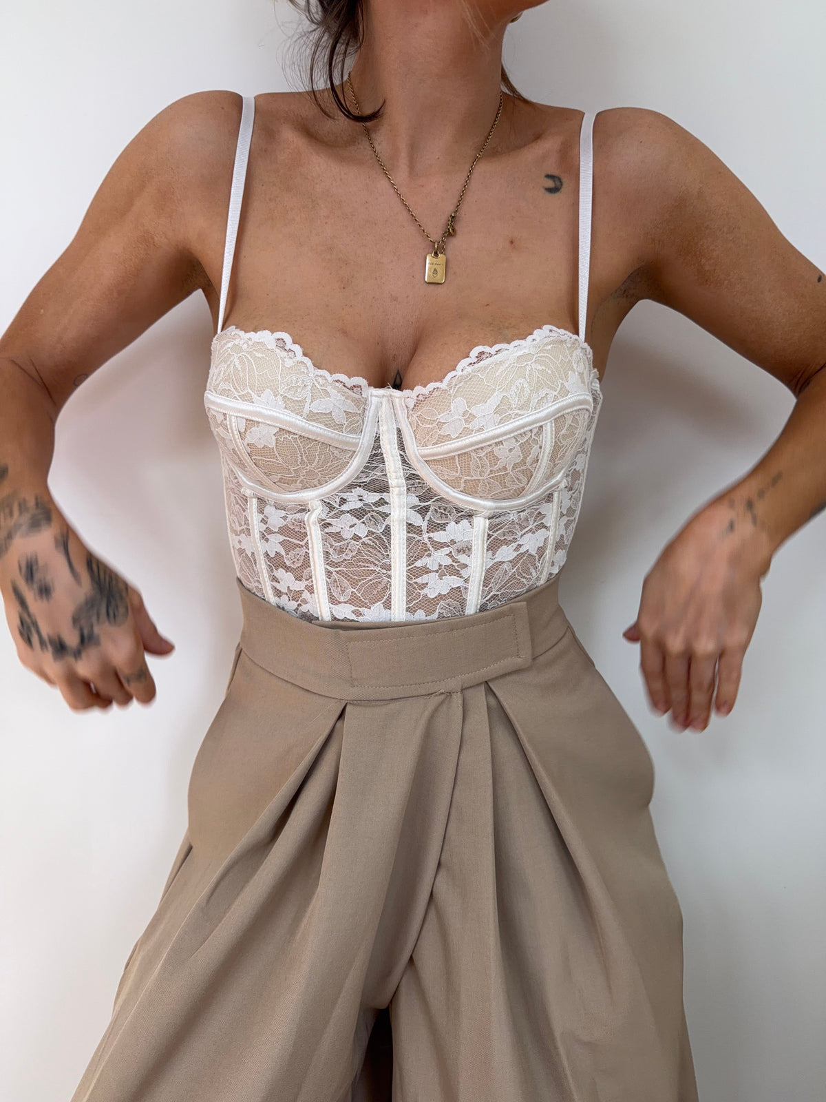 Bustier en dentelle - beige