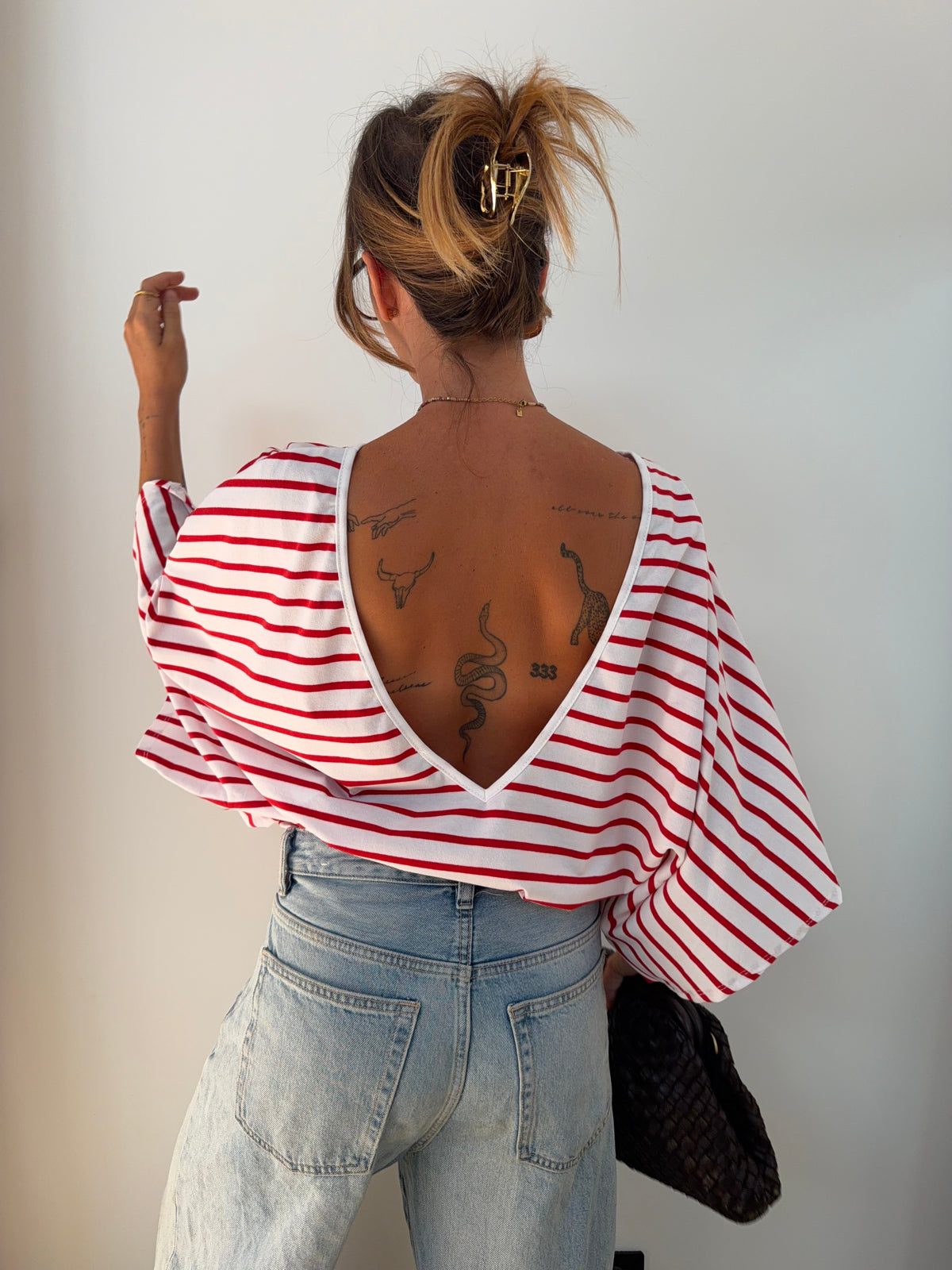 T-shirt dos nu V - blanc rayé rouge