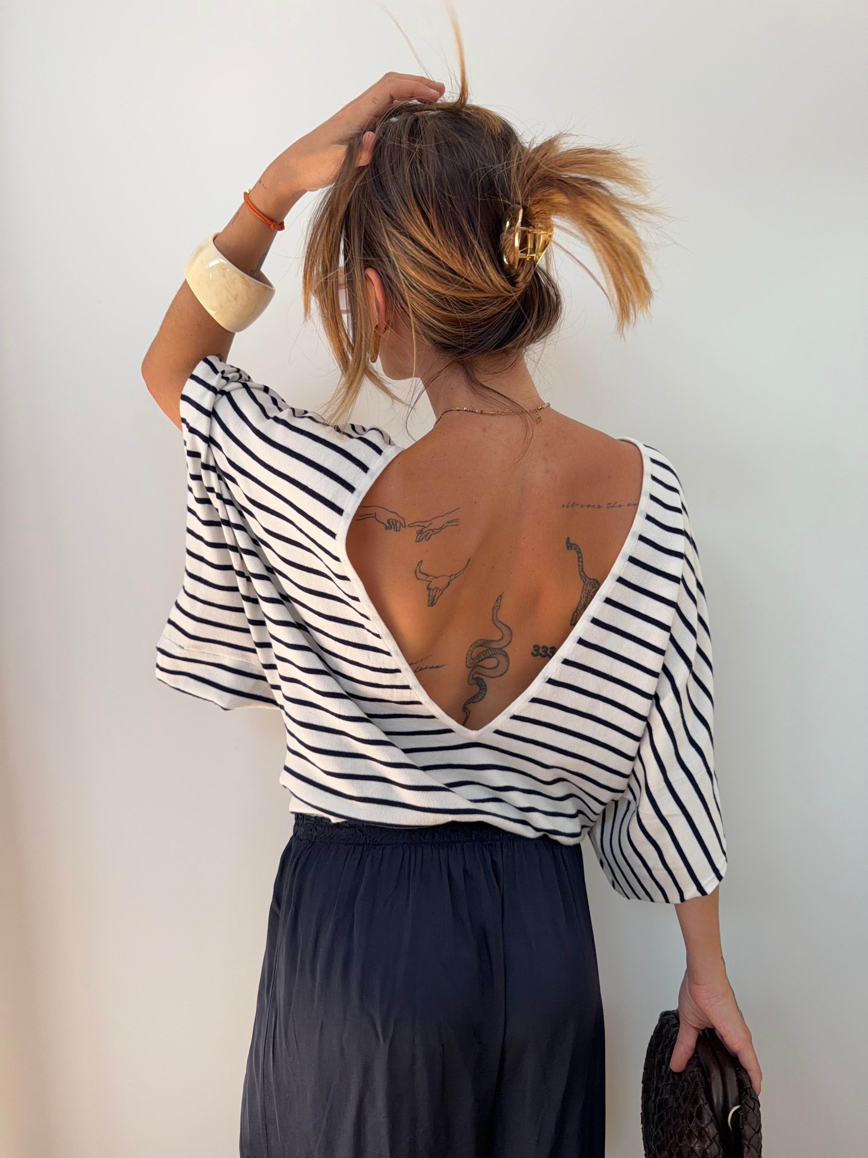 Pull fin dos en V Lover's - rayé bleu