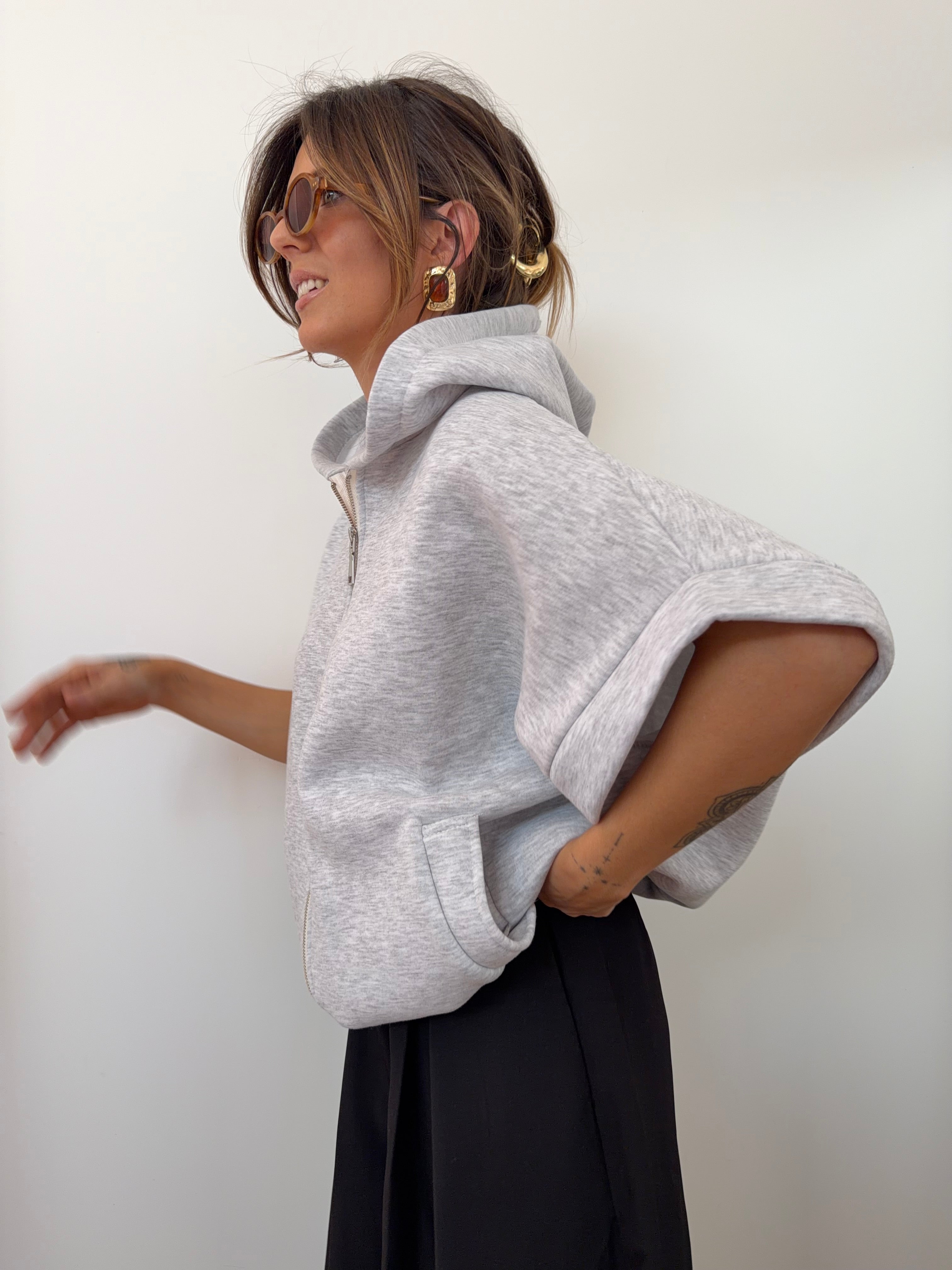 Veste sweat à zip et capuche - grise