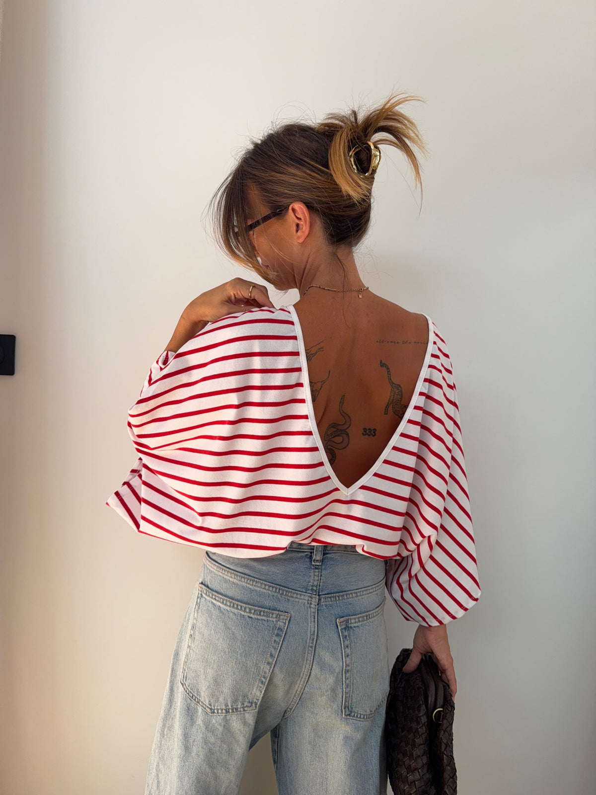 T-shirt dos nu V - blanc rayé rouge