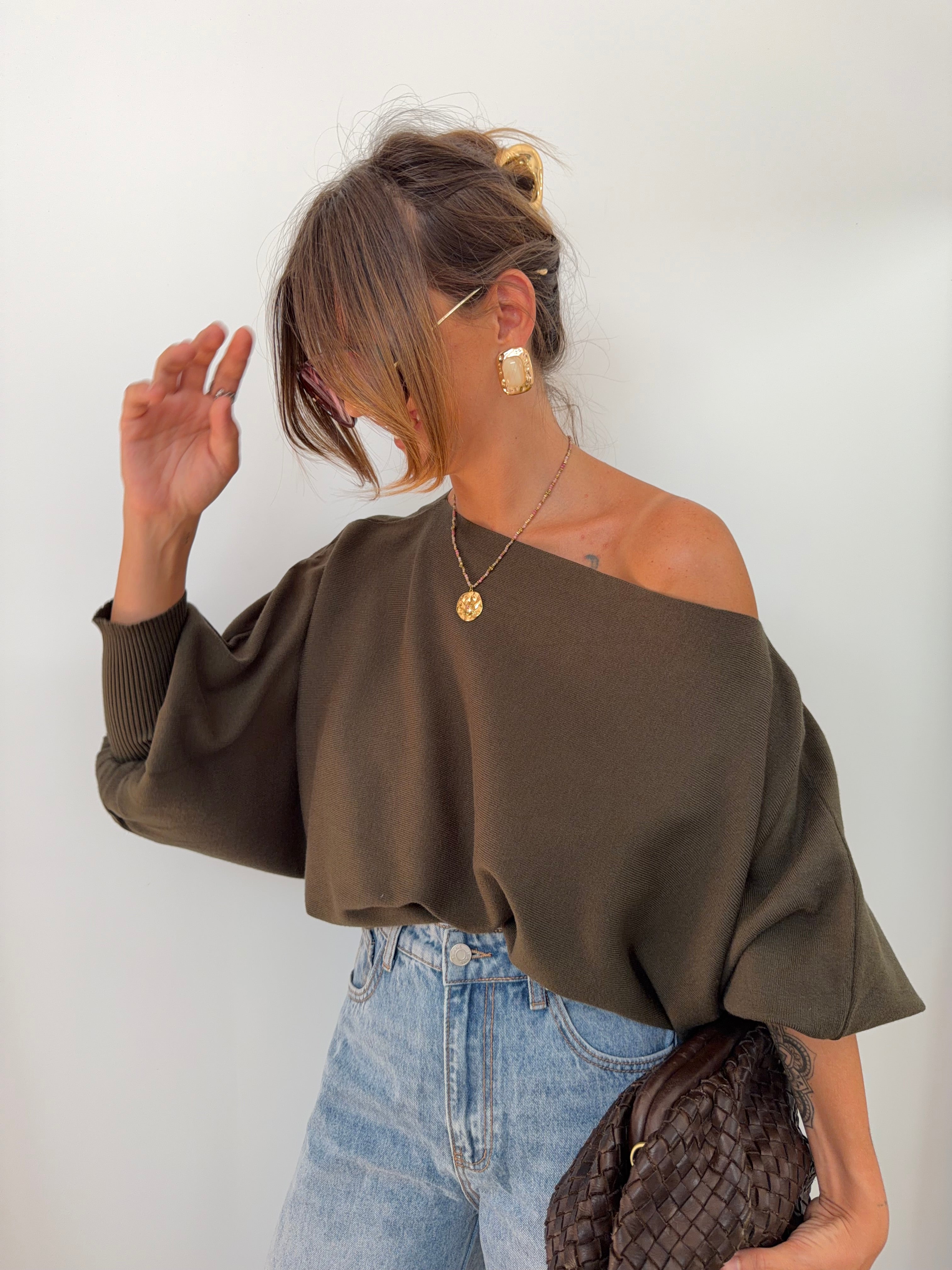 Pull asymétrique court - kaki